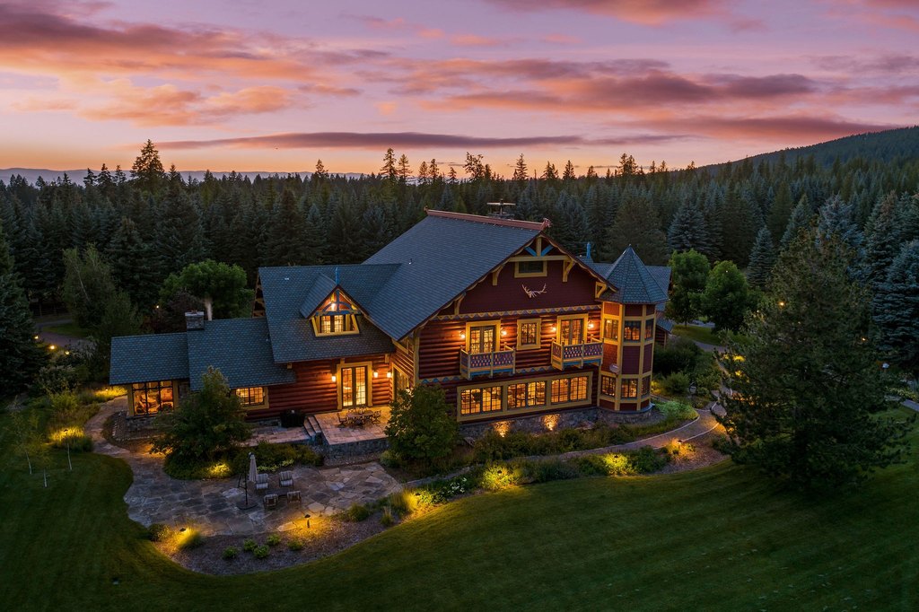 Kalispell, Montana, 59901, United States, 13 Bedrooms Bedrooms, ,8.5 BathroomsBathrooms,Residential,Forsale,1914974