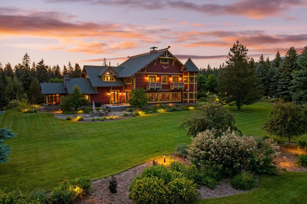 Kalispell, Montana, 59901, United States, 13 Bedrooms Bedrooms, ,8.5 BathroomsBathrooms,Residential,Forsale,1914974