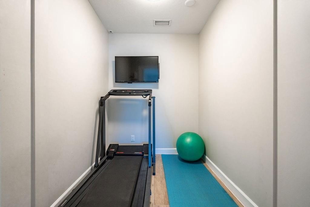 Lighthouse Point, Florida, 33064, United States, 3 Bedrooms Bedrooms, ,2.5 BathroomsBathrooms,Residential,Forsale,1884547