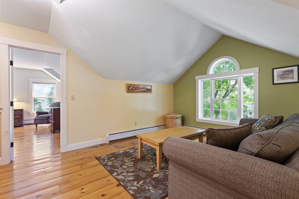 Eliot, Maine, 03903, United States, 4 Bedrooms Bedrooms, ,2.5 BathroomsBathrooms,Residential,Forsale,1934016