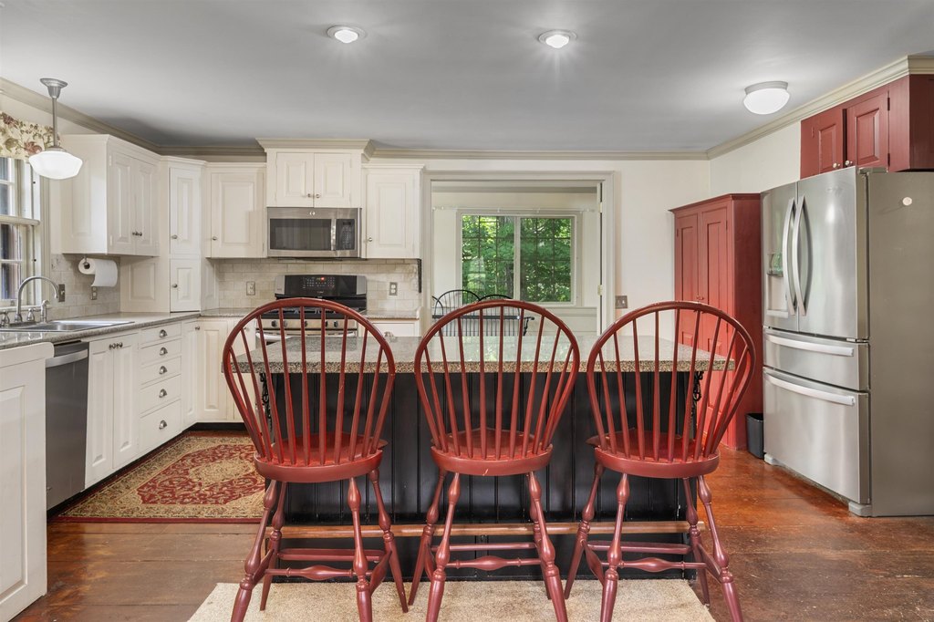 Belmont, New Hampshire, 03220, United States, 3 Bedrooms Bedrooms, ,2 BathroomsBathrooms,Residential,Forsale,1941239