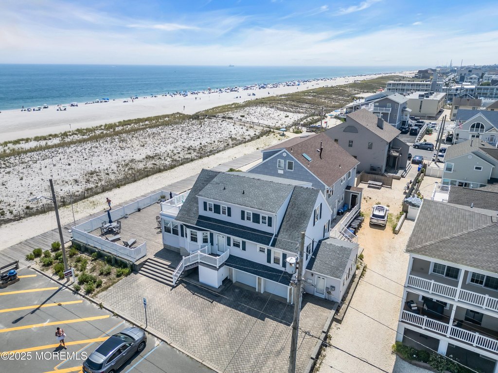 Lavallette, New Jersey, 08735, United States, 5 Bedrooms Bedrooms, ,4 BathroomsBathrooms,Residential,Forsale,1922693