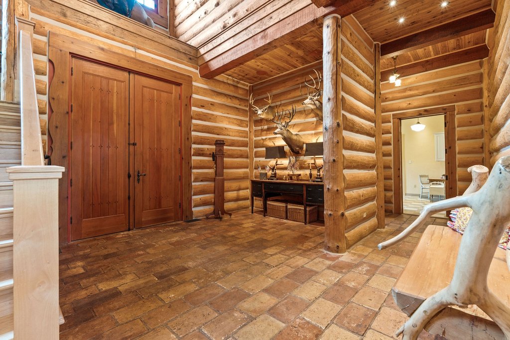Kalispell, Montana, 59901, United States, 13 Bedrooms Bedrooms, ,8.5 BathroomsBathrooms,Residential,Forsale,1914974