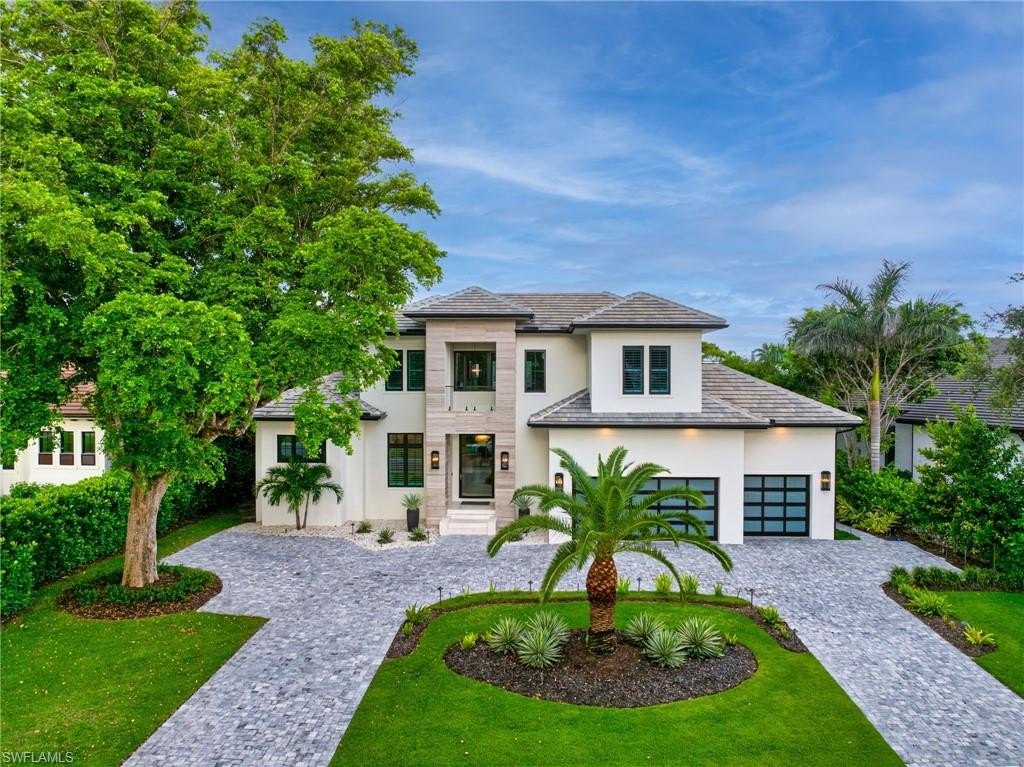 NAPLES, Florida, 34103, United States, 5 Bedrooms Bedrooms, ,5.5 BathroomsBathrooms,Residential,Forsale,1913832