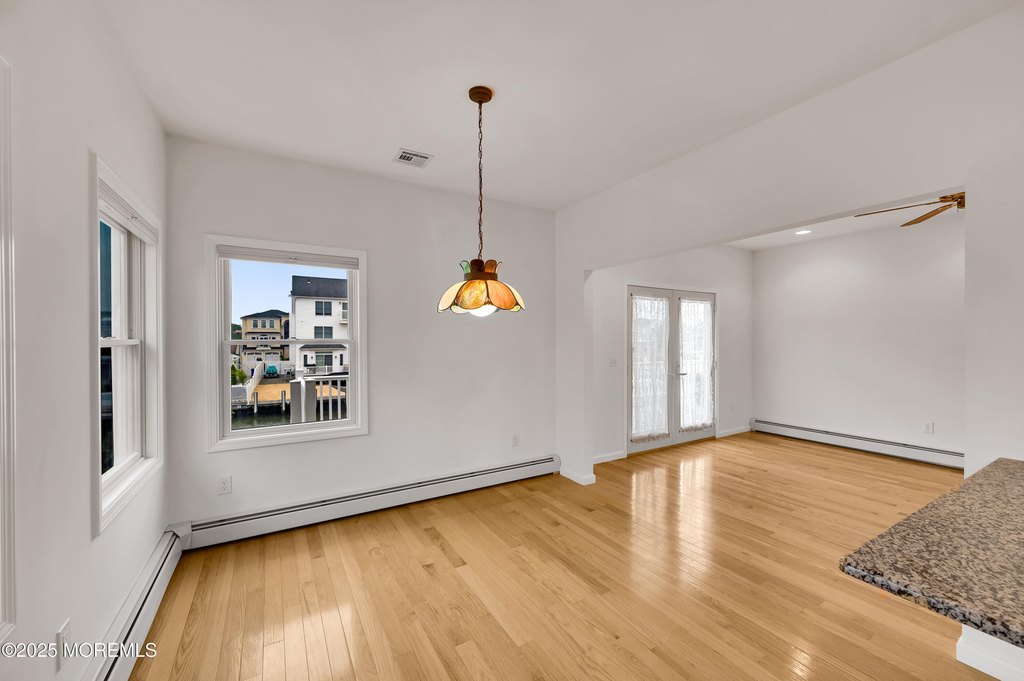 Toms River, New Jersey, 08753, United States, 3 Bedrooms Bedrooms, ,2 BathroomsBathrooms,Residential,Forsale,1922685