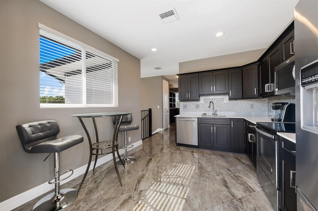 Fort Lauderdale, Florida, 33308, United States, 5 Bedrooms Bedrooms, ,5 BathroomsBathrooms,Residential,Forsale,1884604