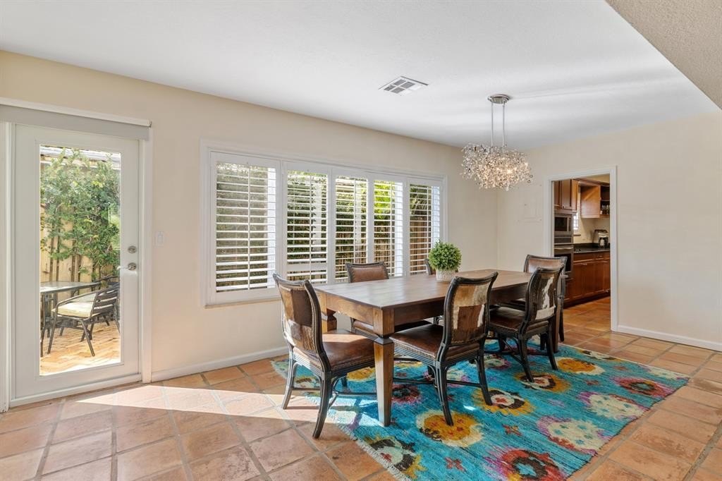 Fort Lauderdale, Florida, 33304, United States, 2 Bedrooms Bedrooms, ,2 BathroomsBathrooms,Residential,Forsale,1927582