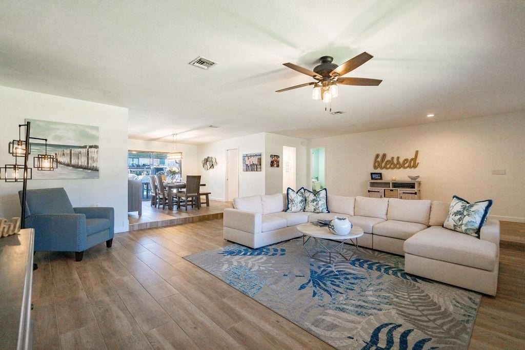 Lighthouse Point, Florida, 33064, United States, 3 Bedrooms Bedrooms, ,2.5 BathroomsBathrooms,Residential,Forsale,1884547