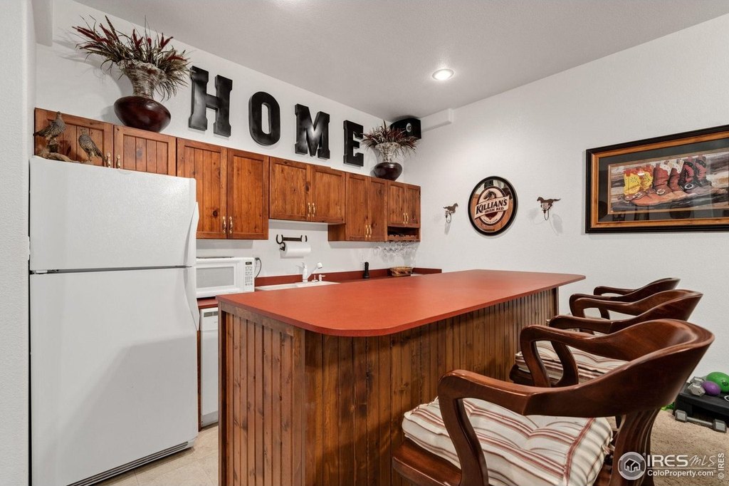 Ault, Colorado, 80610, United States, 4 Bedrooms Bedrooms, ,3 BathroomsBathrooms,Residential,Forsale,1946728