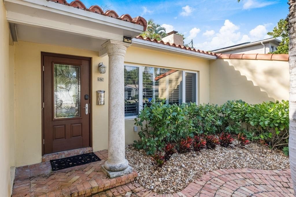 Fort Lauderdale, Florida, 33304, United States, 2 Bedrooms Bedrooms, ,2 BathroomsBathrooms,Residential,Forsale,1927582