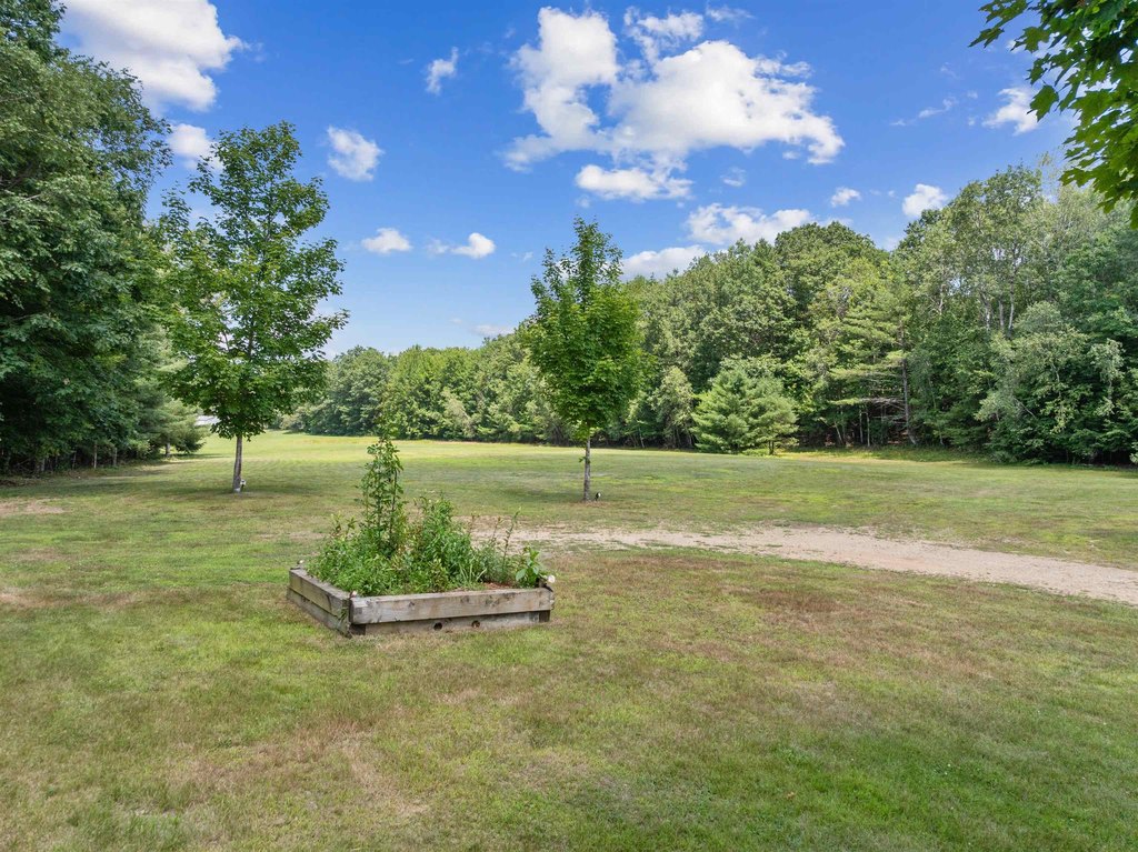 Belmont, New Hampshire, 03220, United States, 3 Bedrooms Bedrooms, ,2 BathroomsBathrooms,Residential,Forsale,1941239