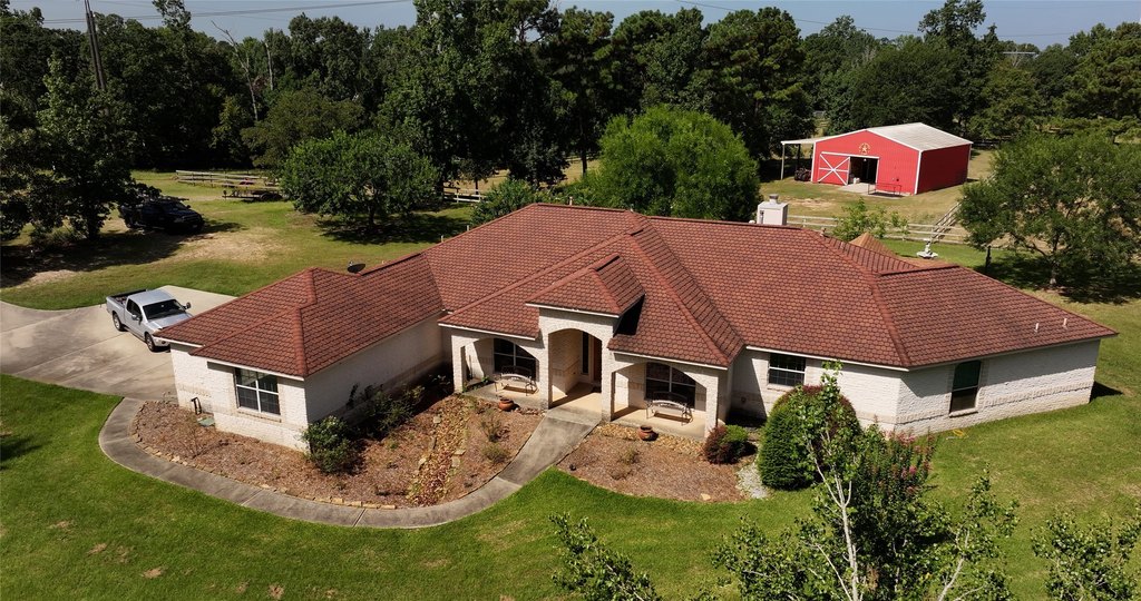 Montgomery, Texas, 77316, United States, 4 Bedrooms Bedrooms, ,2.5 BathroomsBathrooms,Residential,Forsale,1954115