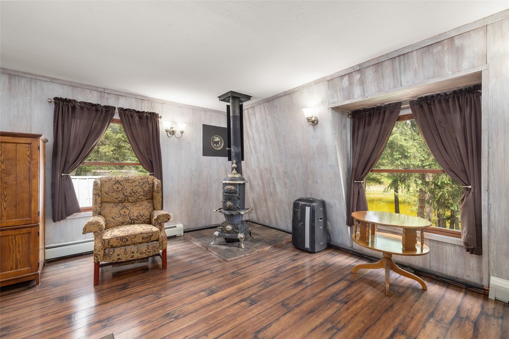 Kalispell, Montana, 59901, United States, 4 Bedrooms Bedrooms, ,2 BathroomsBathrooms,Residential,Forsale,1989806