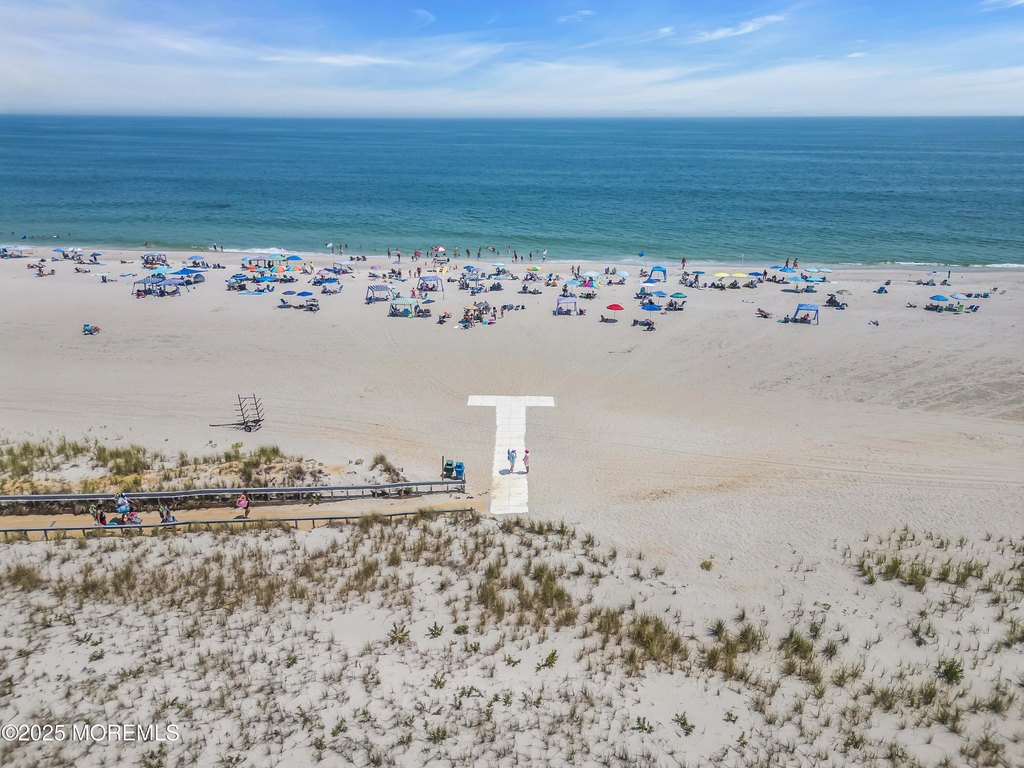 Lavallette, New Jersey, 08735, United States, 5 Bedrooms Bedrooms, ,4 BathroomsBathrooms,Residential,Forsale,1922693