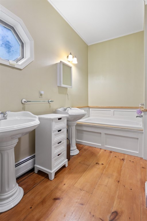 Eliot, Maine, 03903, United States, 4 Bedrooms Bedrooms, ,2.5 BathroomsBathrooms,Residential,Forsale,1934016
