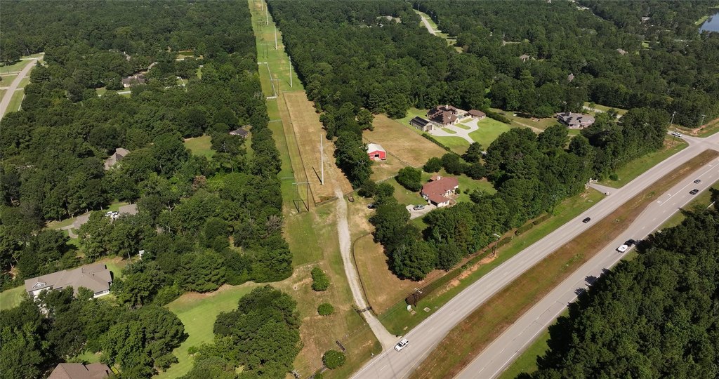 Montgomery, Texas, 77316, United States, 4 Bedrooms Bedrooms, ,2.5 BathroomsBathrooms,Residential,Forsale,1954115