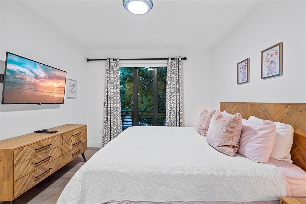 Fort Lauderdale, Florida, 33304, United States, 3 Bedrooms Bedrooms, ,2.5 BathroomsBathrooms,Residential,Forsale,2004510