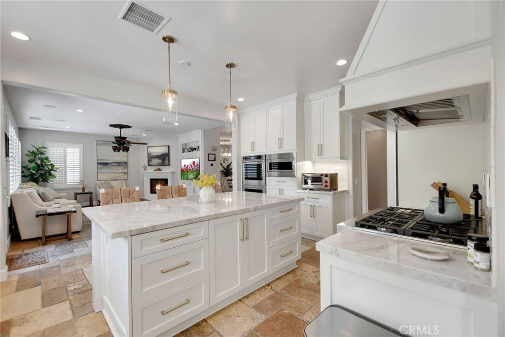 Upland, California, 91784, United States, 5 Bedrooms Bedrooms, ,4 BathroomsBathrooms,Residential,Forsale,1941472