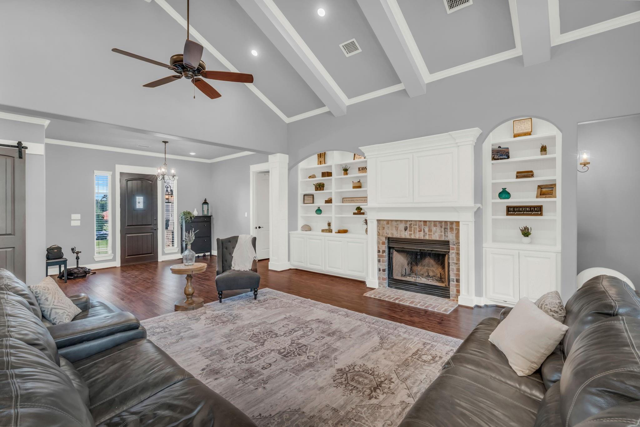 Willis, Texas, 77378, United States, 5 Bedrooms Bedrooms, ,4 BathroomsBathrooms,Residential,Forsale,1953112