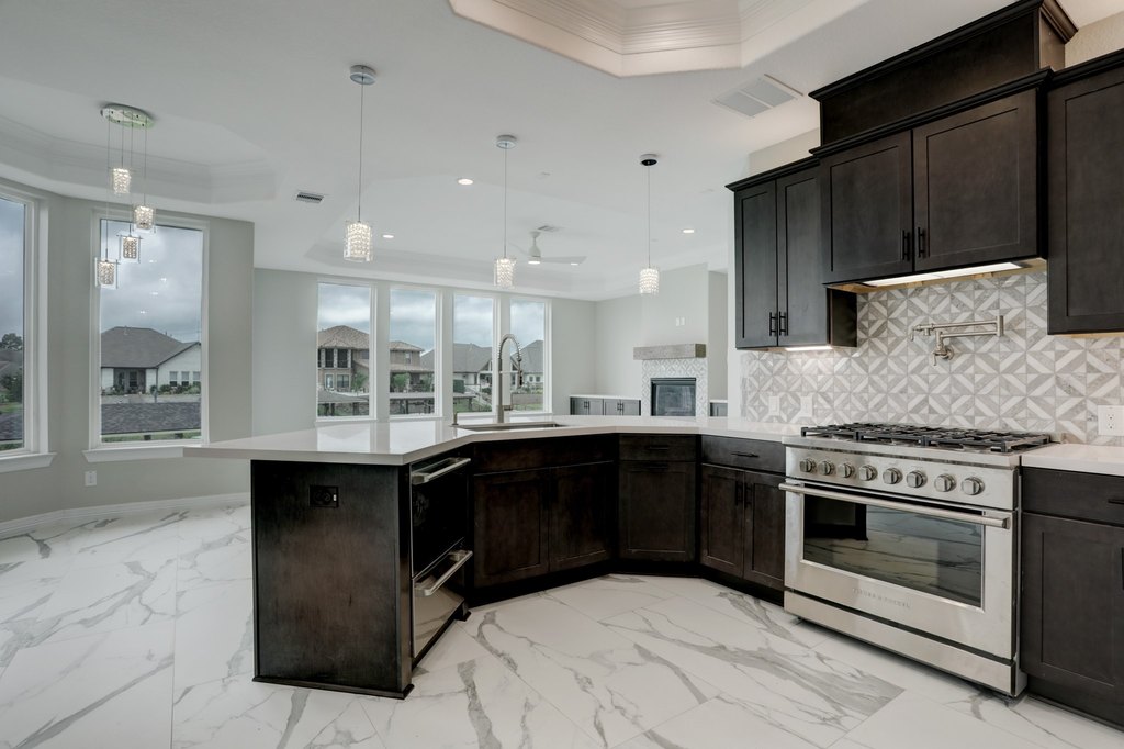 Kemah, Texas, 77565, United States, 4 Bedrooms Bedrooms, ,3.5 BathroomsBathrooms,Residential,Forsale,1936497