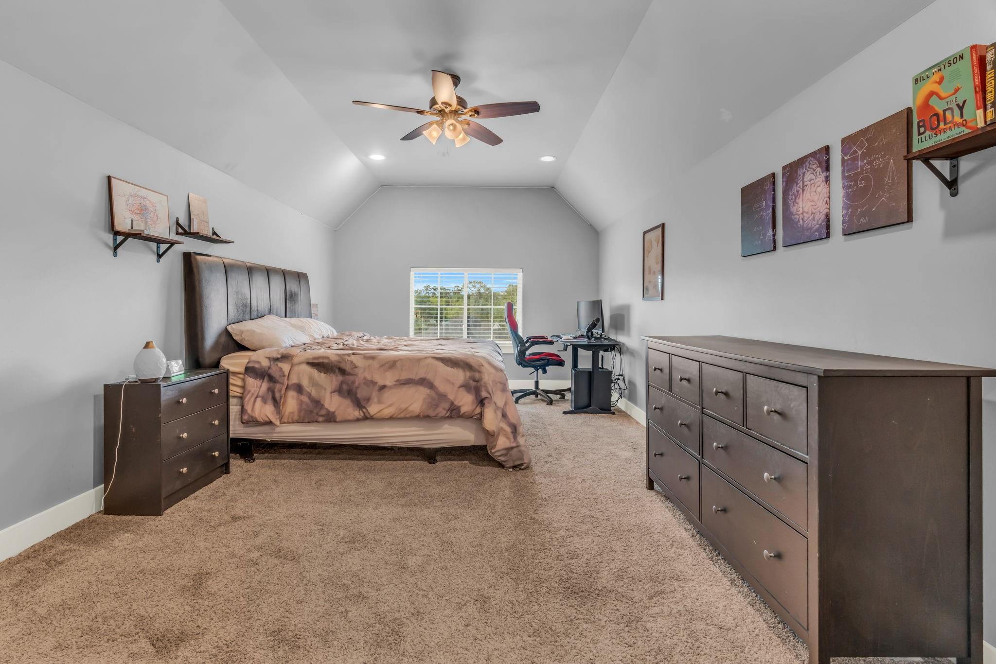 Willis, Texas, 77378, United States, 5 Bedrooms Bedrooms, ,4 BathroomsBathrooms,Residential,Forsale,1953112