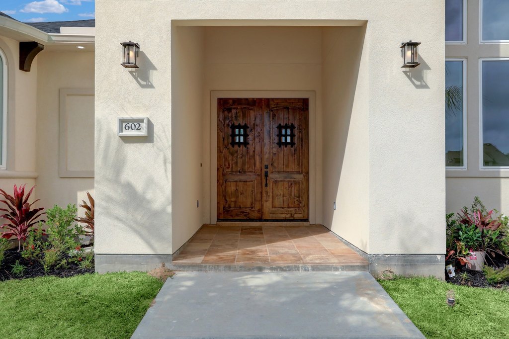 Kemah, Texas, 77565, United States, 4 Bedrooms Bedrooms, ,3.5 BathroomsBathrooms,Residential,Forsale,1936497
