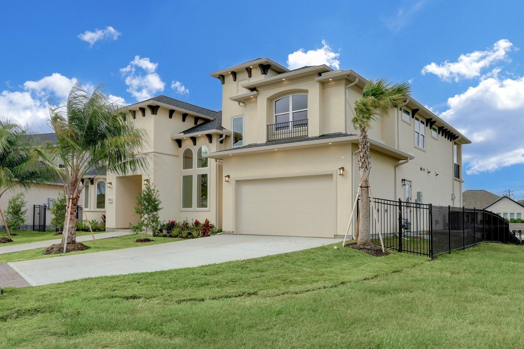 Kemah, Texas, 77565, United States, 4 Bedrooms Bedrooms, ,3.5 BathroomsBathrooms,Residential,Forsale,1936497