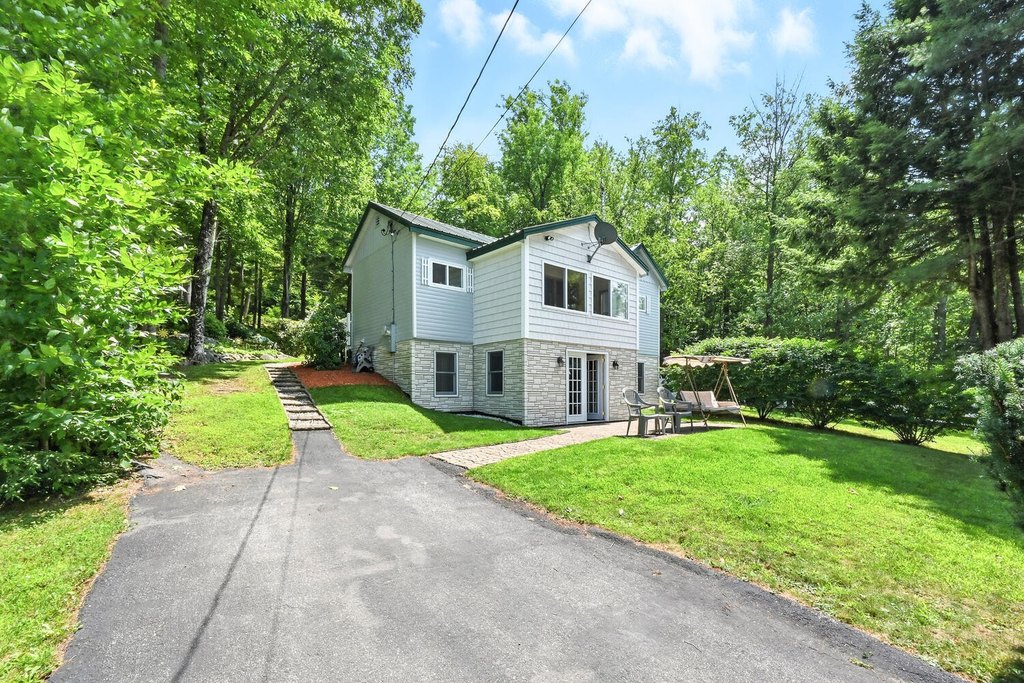 Peru, Maine, 04290, United States, 2 Bedrooms Bedrooms, ,2 BathroomsBathrooms,Residential,Forsale,1941249