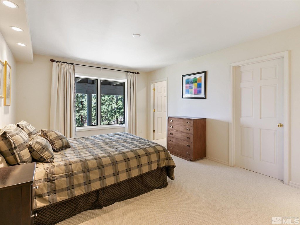 Glenbrook, Nevada, 89413, United States, 4 Bedrooms Bedrooms, ,4.5 BathroomsBathrooms,Residential,Forsale,1886476