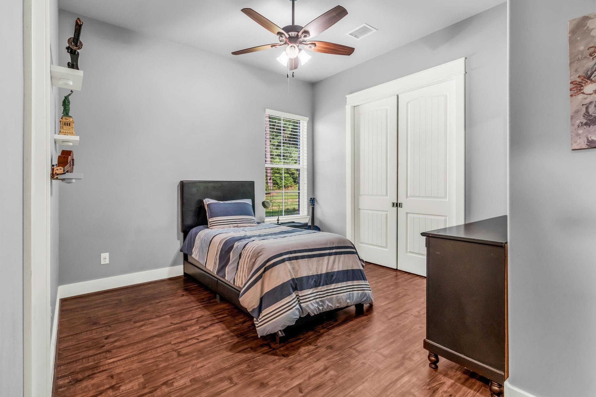 Willis, Texas, 77378, United States, 5 Bedrooms Bedrooms, ,4 BathroomsBathrooms,Residential,Forsale,1953112