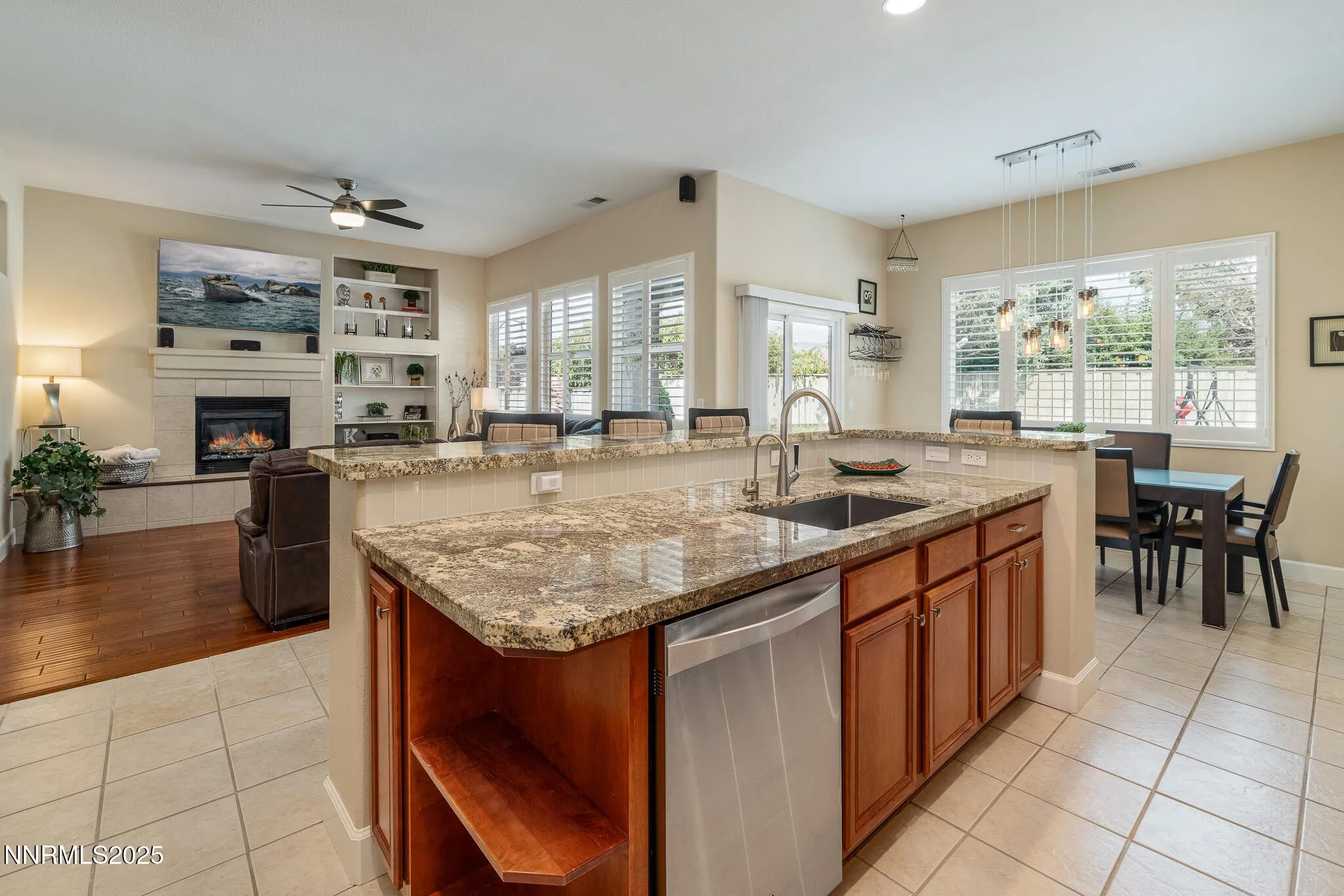 Reno, Nevada, 89521, United States, 3 Bedrooms Bedrooms, ,3 BathroomsBathrooms,Residential,Forsale,1910328