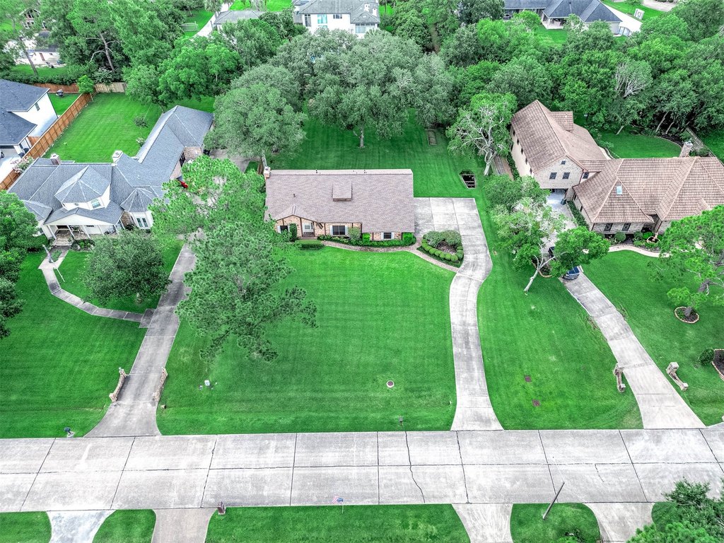 Friendswood, Texas, 77546, United States, 3 Bedrooms Bedrooms, ,2.5 BathroomsBathrooms,Residential,Forsale,1936482