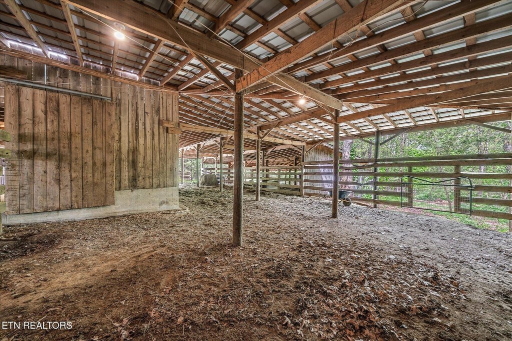 Spencer, Tennessee, 38585, United States, 2 Bedrooms Bedrooms, ,1 BathroomBathrooms,Residential,Forsale,1907863