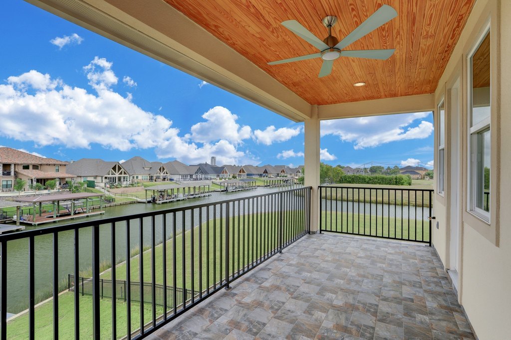 Kemah, Texas, 77565, United States, 4 Bedrooms Bedrooms, ,3.5 BathroomsBathrooms,Residential,Forsale,1936497