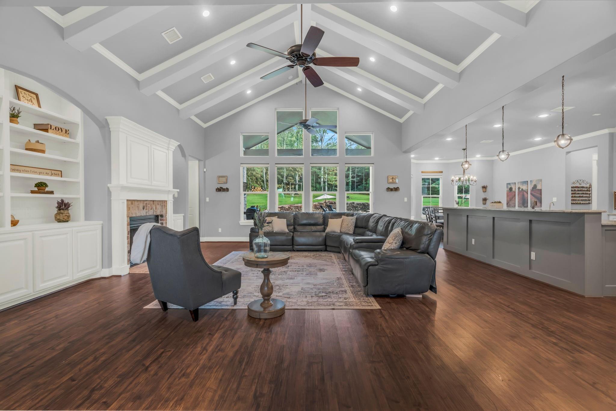 Willis, Texas, 77378, United States, 5 Bedrooms Bedrooms, ,4 BathroomsBathrooms,Residential,Forsale,1953112