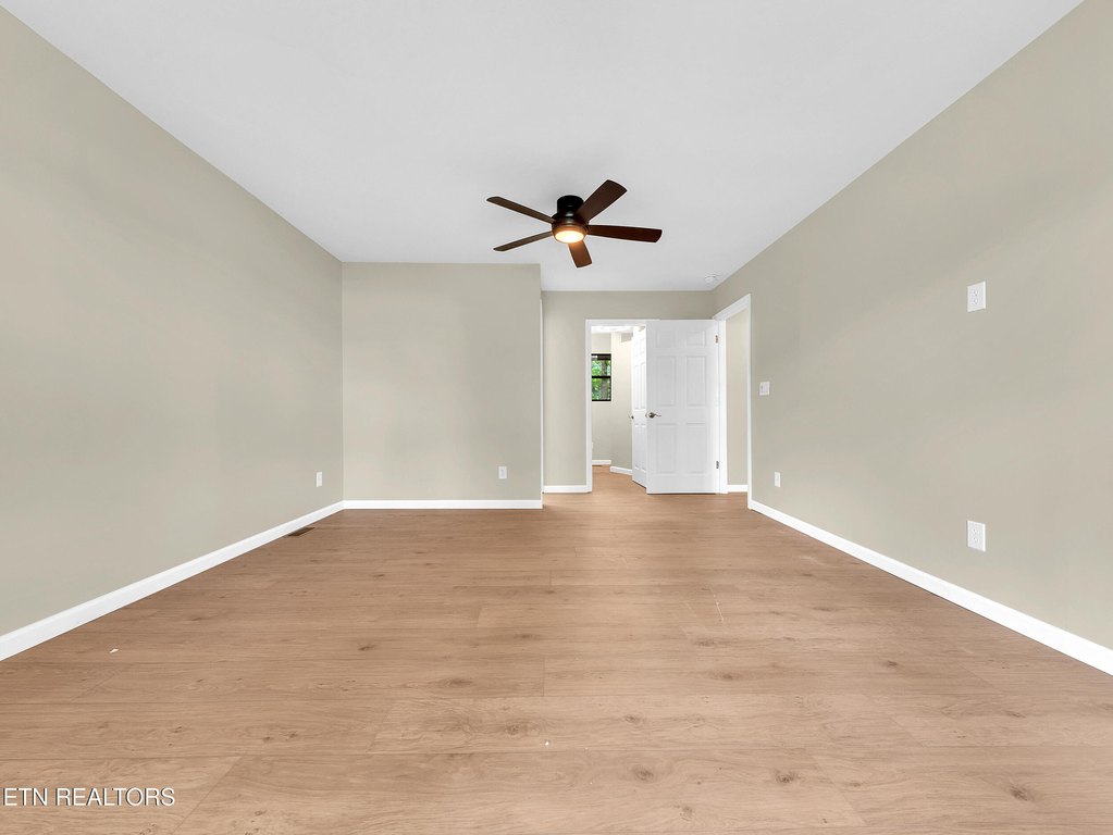Crossville, Tennessee, 38572, United States, 3 Bedrooms Bedrooms, ,3 BathroomsBathrooms,Residential,Forsale,1907877