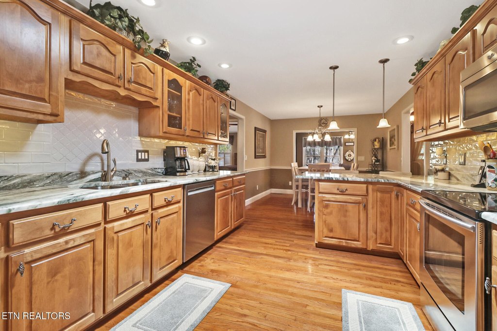Fairfield Glade, Tennessee, 38558, United States, 3 Bedrooms Bedrooms, ,2 BathroomsBathrooms,Residential,Forsale,1907848