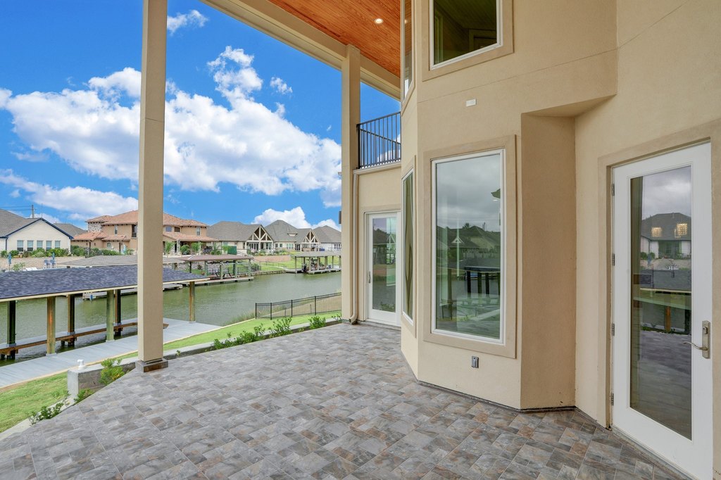 Kemah, Texas, 77565, United States, 4 Bedrooms Bedrooms, ,3.5 BathroomsBathrooms,Residential,Forsale,1936497