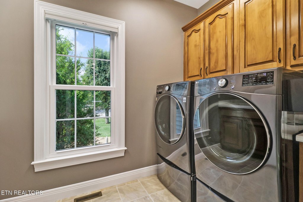 Fairfield Glade, Tennessee, 38558, United States, 4 Bedrooms Bedrooms, ,3.5 BathroomsBathrooms,Residential,Forsale,1929830