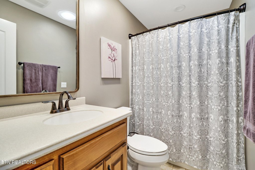 Fairfield Glade, Tennessee, 38558, United States, 4 Bedrooms Bedrooms, ,3.5 BathroomsBathrooms,Residential,Forsale,1929830