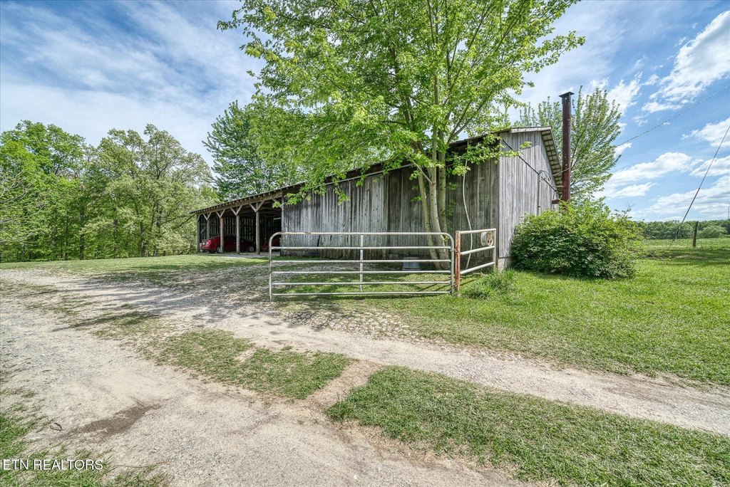 Spencer, Tennessee, 38585, United States, 2 Bedrooms Bedrooms, ,1 BathroomBathrooms,Residential,Forsale,1907863