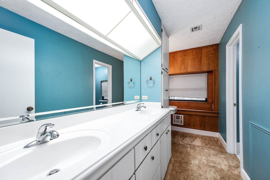 Friendswood, Texas, 77546, United States, 3 Bedrooms Bedrooms, ,2.5 BathroomsBathrooms,Residential,Forsale,1936482