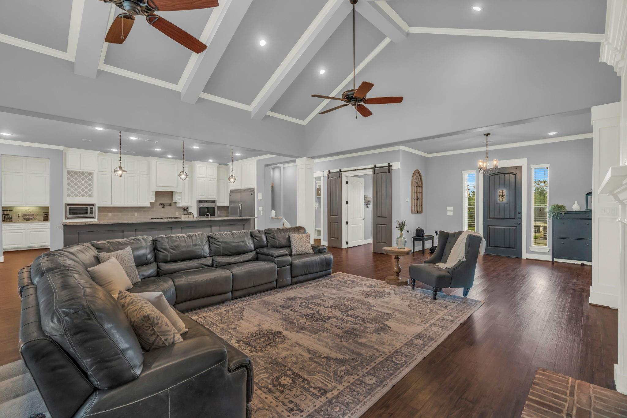 Willis, Texas, 77378, United States, 5 Bedrooms Bedrooms, ,4 BathroomsBathrooms,Residential,Forsale,1953112