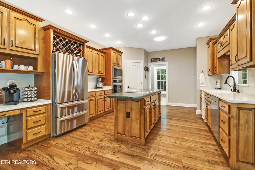 Fairfield Glade, Tennessee, 38558, United States, 4 Bedrooms Bedrooms, ,3.5 BathroomsBathrooms,Residential,Forsale,1929830