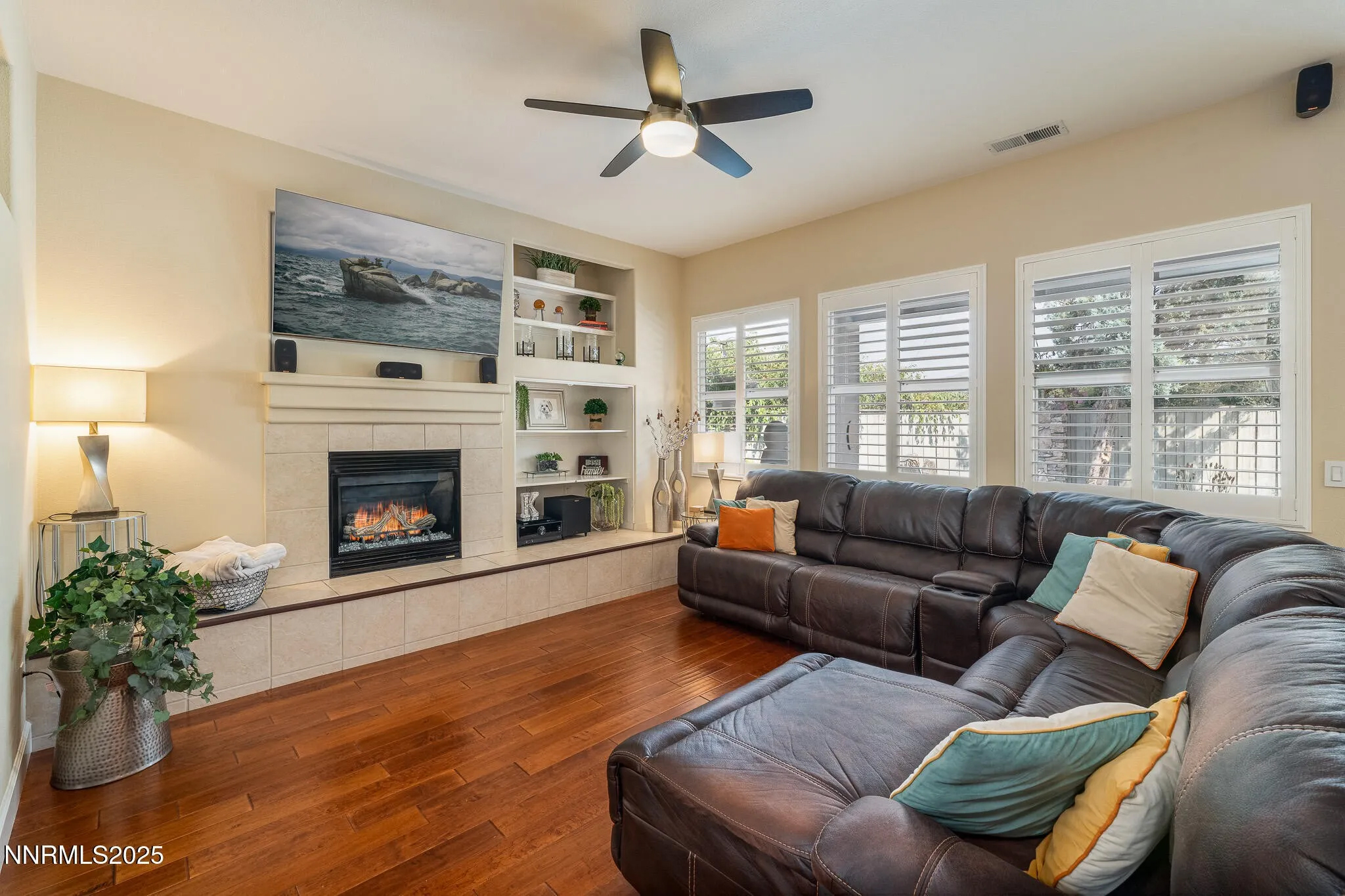 Reno, Nevada, 89521, United States, 3 Bedrooms Bedrooms, ,3 BathroomsBathrooms,Residential,Forsale,1910328