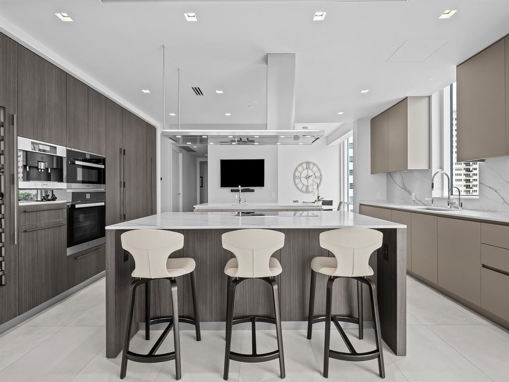 Fort Lauderdale, Florida, 33301, United States, 3 Bedrooms Bedrooms, ,3.5 BathroomsBathrooms,Residential,Forsale,2004495