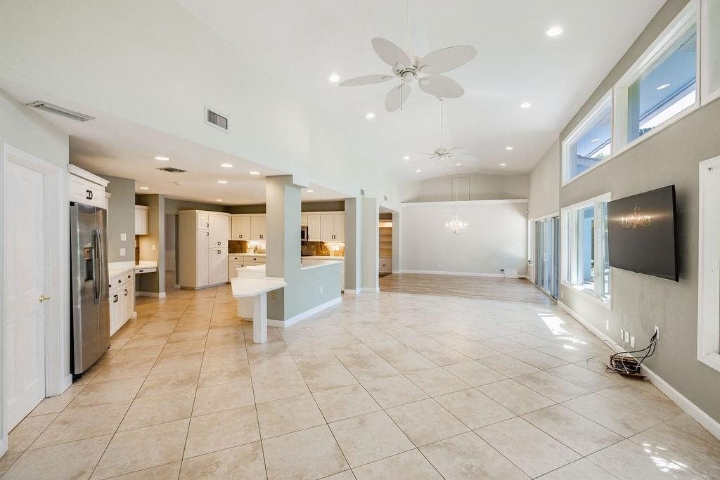 Lighthouse Point, Florida, 33064, United States, 4 Bedrooms Bedrooms, ,4 BathroomsBathrooms,Residential,Forsale,1884543