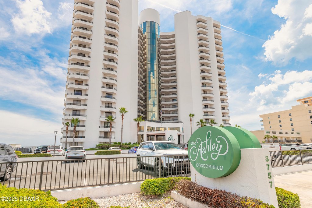 Daytona Beach, Florida, 32118, United States, 2 Bedrooms Bedrooms, ,2 BathroomsBathrooms,Residential,Forsale,1919153