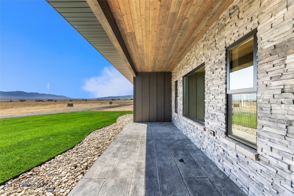 Ennis, Montana, 59729, United States, 3 Bedrooms Bedrooms, ,2 BathroomsBathrooms,Residential,Forsale,1915016