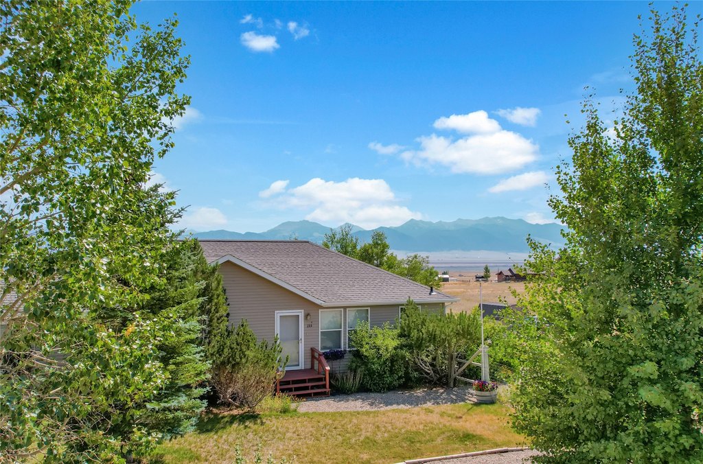 Ennis, Montana, 59729, United States, 5 Bedrooms Bedrooms, ,3 BathroomsBathrooms,Residential,Forsale,1986986